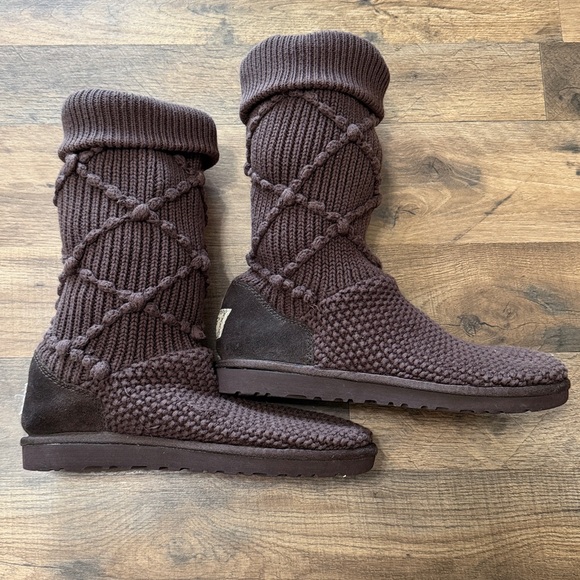 Chocolate Brown UGG Argyle Boots Size 9 - Picture 2 of 6